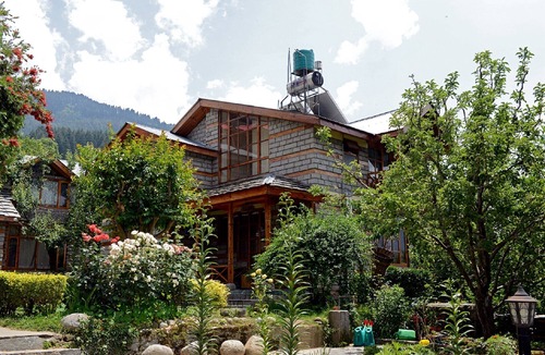 Naggar House | Bangloo in Treetops Cottage - Standalone Bungalow