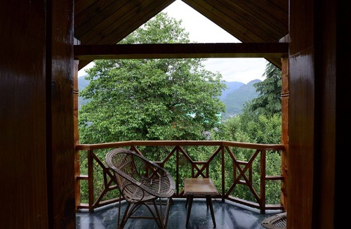 Naggar House | Bangloo in Treetops Cottage - Standalone Bungalow