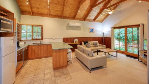 Beechworth House | Beechworth Cedar Cottages