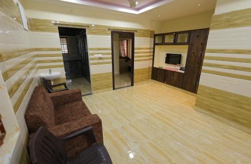 Tirupati Apartment | Bhakti Bliss Homestay - 2BHK modern Apartment with AC, Wifi and Android TV