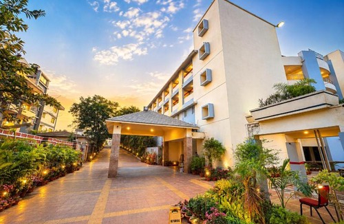 Puri Hotel | Blue Lily Beach Resort