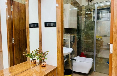 Gachibowli Apartment | BluO Penthouse Gachibowli - Terrace Plus Garden