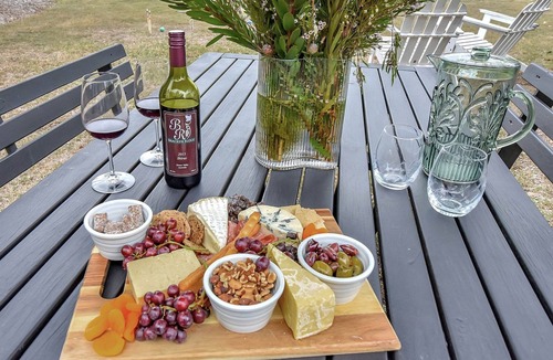 Rothbury Cottage | Bracken Ridge Vineyard - The Kingston - Villa 3