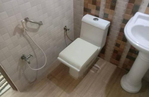 Toli Chowki Apartment | Budget House