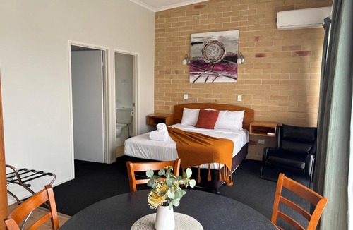 Caboolture South Hotel | Caboolture Riverlakes Boutique Motel