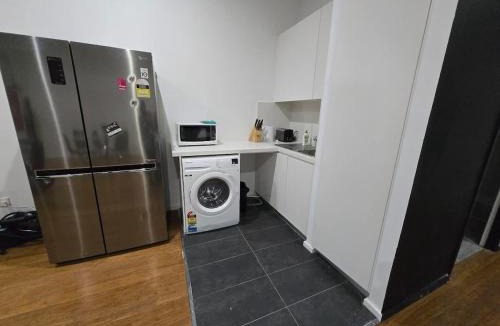 Camperdown Apartment | Camperdown two bed Close to bus stop and SYD CBD