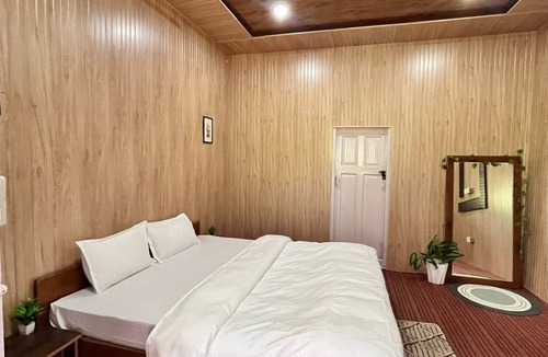 Manali Hotel | Castleton Casa