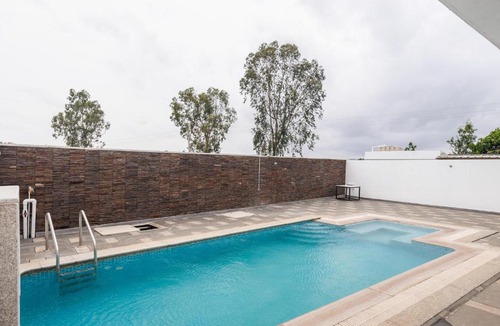 Doddaballapur Villa | Celestial Sapphire Pool Nr Nandi Hills VegOnly
