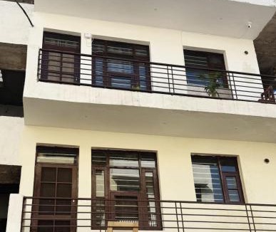 Kharar House | Chandigarh Waale - Private Room & Attached Bath