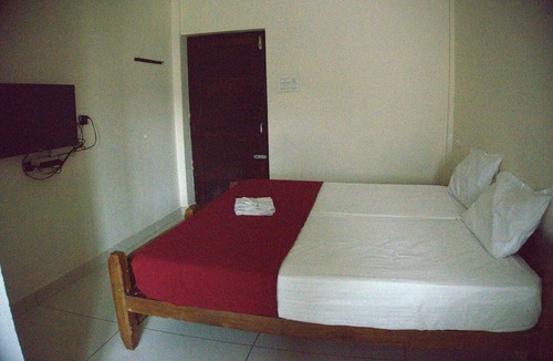 Kalamassery Hotel | Chandrika Tourist Home