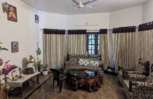 Arpookara Villa | Charming 3-bedroom villa in enchanting Athirampuzha with WiFi, AC