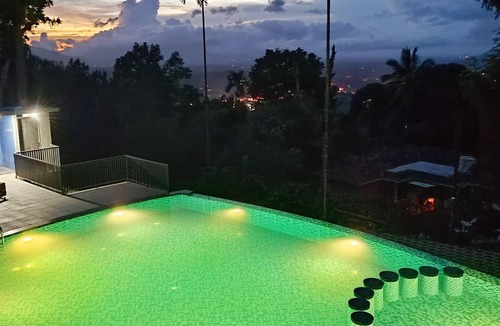 Kalpetta Hotel | Chembra Adobe