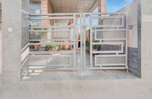 Dehradun House | Classic with BalconyHotel The Nest