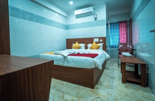 Bhubaneshwar Hotel | CLUB ROOM ,