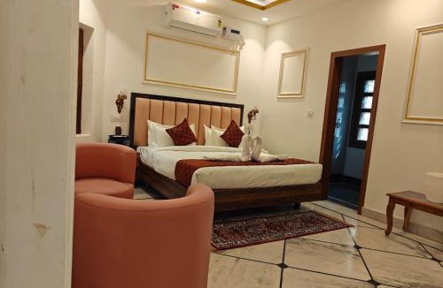 Varanasi Resort | Club Royale