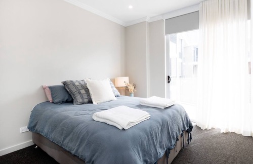 Ulladulla Apartment | Coastal setting minutes from beach and shops