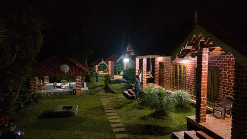 Srimangla House | Coffee County