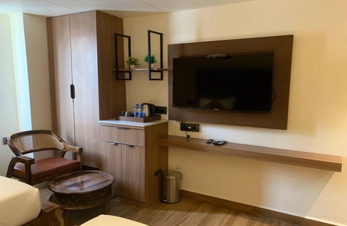 Vijayawada House | Collection Chittinagar Formerl Residency