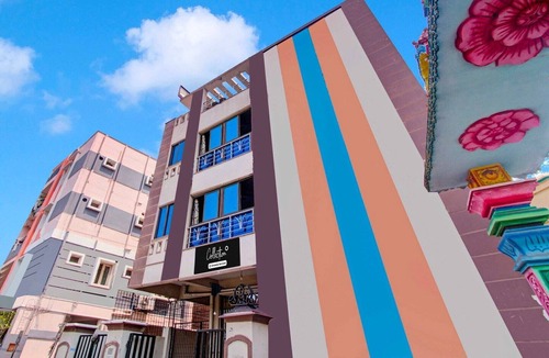 Visakhapatnam House | Collection O Adarsh Nagar Near Kavya Hospital