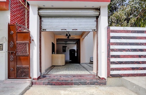 Gorakhpur House | Collection O Gorakhpur Mandir