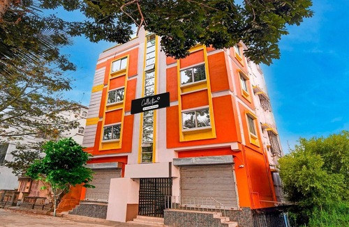 Kolkata House | Collection O Hiland Park