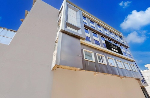 Kanpur House | Collection O Kanpur Domestic Airport