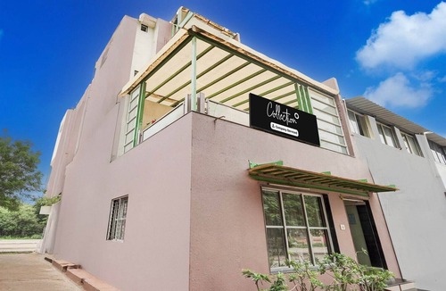 Gandhinagar House | Collection O Metro Station Gandhinagar