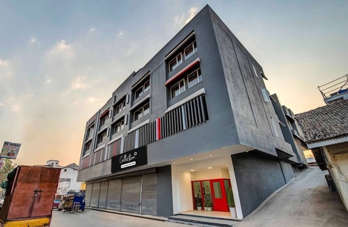 Central Pune House | Collection O MG Road Pune