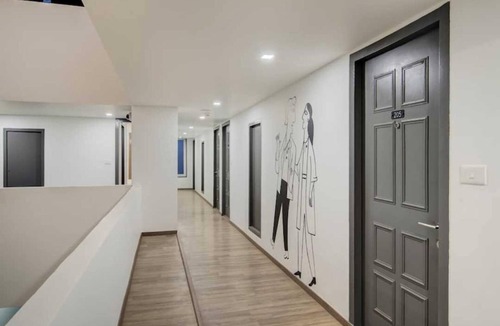 Central Pune House | Collection O MG Road Pune