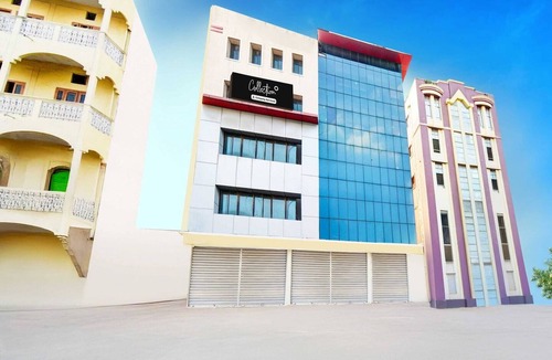 Hyderabad House | Collection O Santosh Nagar Hyderabad