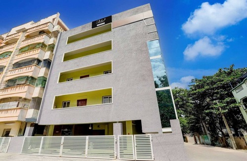 Tirupati House | Collection O Tirupati Railway Junction