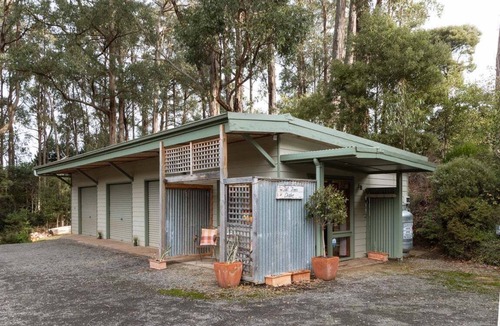Healesville Cottage | Cottage At Tall Trees