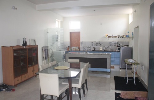 Bhubaneshwar Villa | Cozy 1-bedroom villa in lovely Bhubaneswar with AC