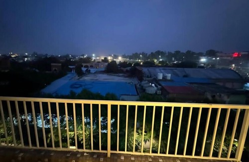 Phagwara Apartment | Cozy 2-bedroom apartment in nice Khajurla with WiFi, AC