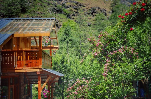 Manali Villa | Cozy, Aesthetic Nature Retreat: Feel Your Soul in the Village Soil