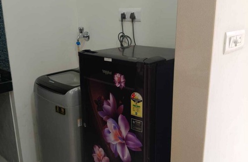 Thane West Apartment | Cozy & Modern Retreat – Perfect for Couples & Work Stays