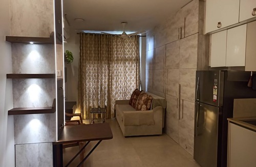 Thane West Apartment | Cozy Studio apartment in charming Thane with AC - Pickmyghar