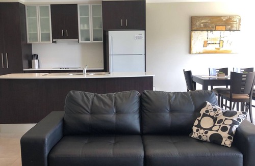 Mulwala Apartment | Cypress 39 A located close to clubs overlooking the lake.