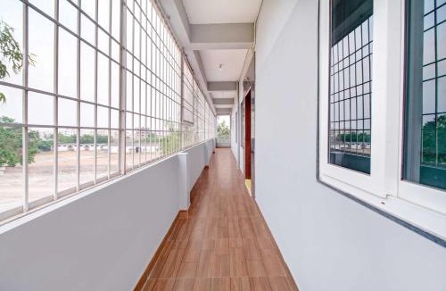 Guntur Hotel | [Day Stay - 8 AM to 8 PM] Collection O Guntur Gorantla Panchayathi Office