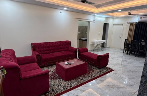 Pulikeshi Nagar Apartment | Delightful 1-bedroom Fully furnished Apartment with AC in Frazer Town Bengaluru