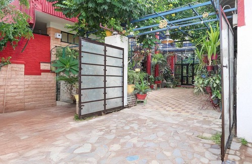 Uchiyarda House | DeluxeJannat Residency