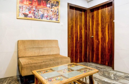 Prabhadevi House | DeluxeP.K's Lodging And Boarding