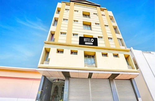 Kurnool House | DeluxeSuper Hotel O Kurnool