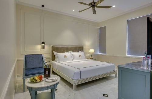 Mali Colony Hotel | Dev Panache