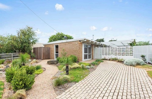 Rye House | Dolphin