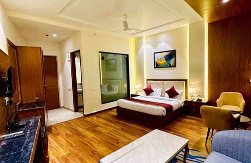 Siswan Hotel | DREAMZ INN & SUITE