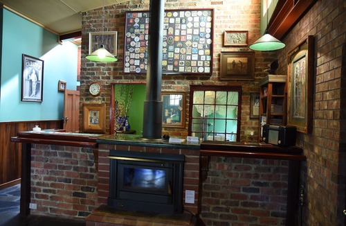 Gawler Bed & Breakfast | Eagle Foundry Bed & Breakfast