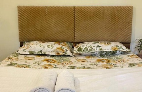 Ballygunge Apartment | Elegant 4 Bedroom House 1st floor full flat