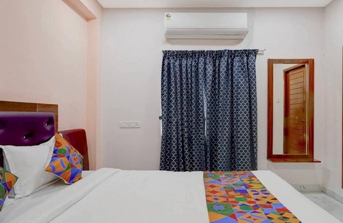 Thousand Lights Hotel | Embassy Gate Residency