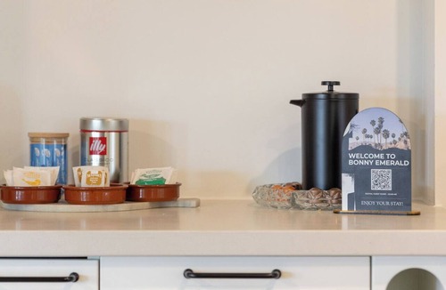 Emerald Beach House | Emerald Beach | Retro 3BR Retreat
